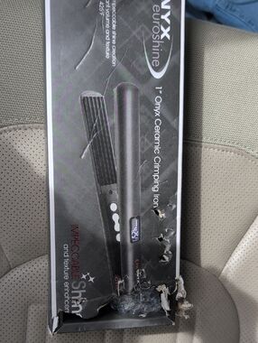 Onyx EuroShine 1" Ceramic Crimping Iron - Black